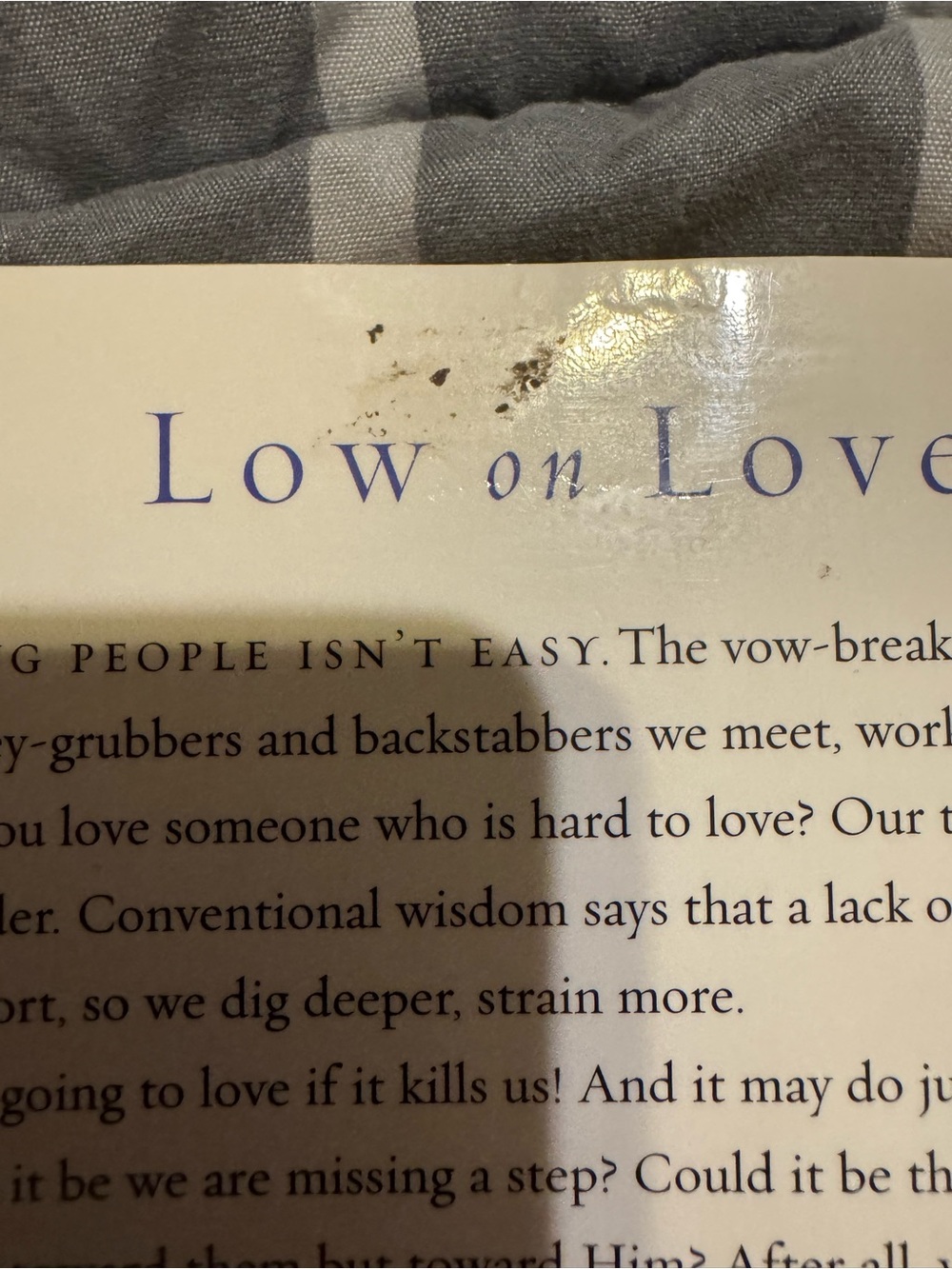 Max Lucado "A Love Worth Giving" Paperback - Picture 3 of 5